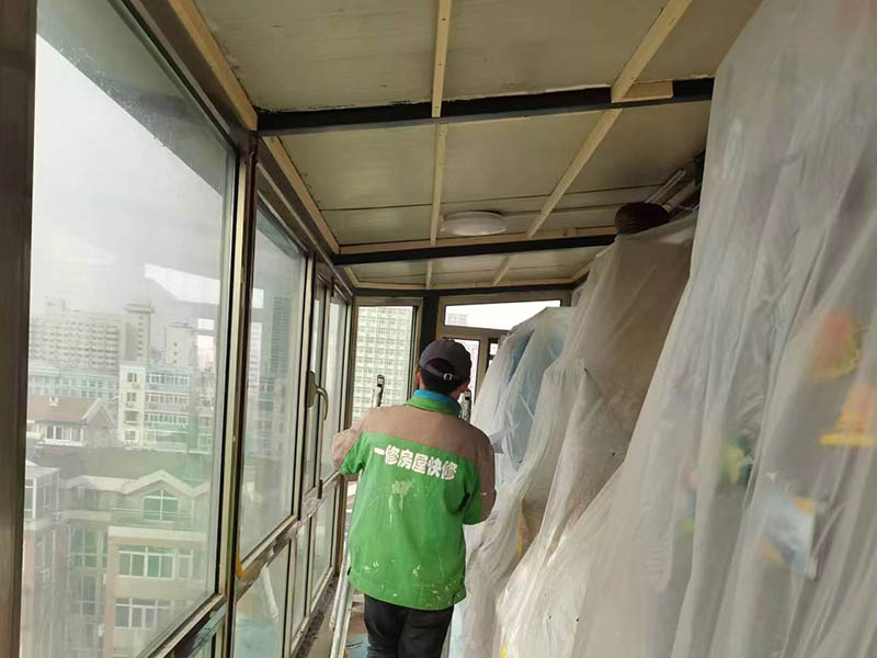 陽(yáng)臺(tái)裝修到底要不要做吊頂，哪些可以選擇？(圖3)
