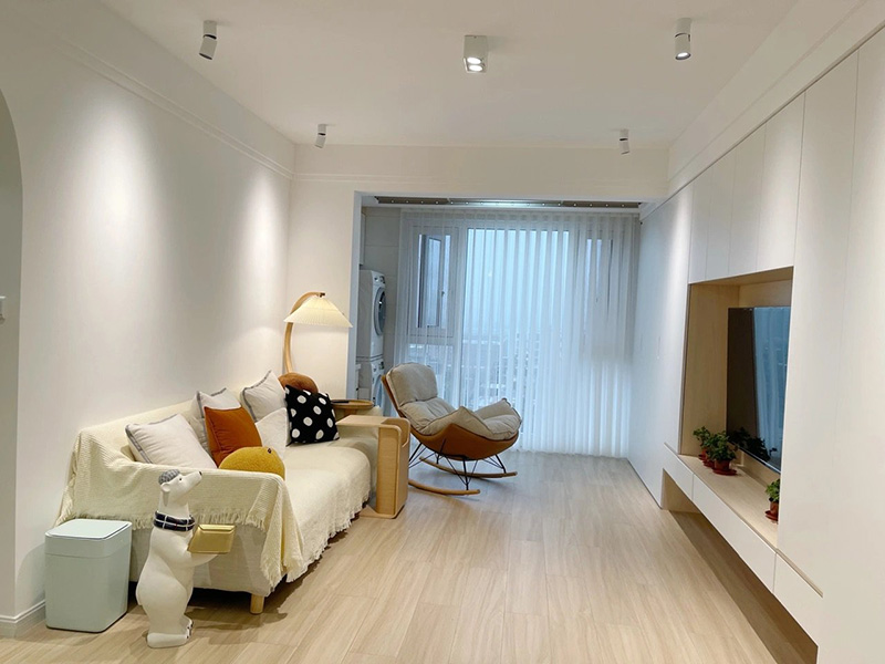 客廳電視背景墻如何設(shè)計(jì)好看又省錢(qián)？(圖3)